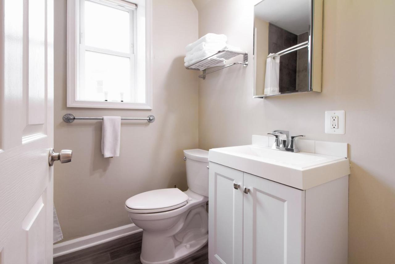 The Gray Corner House By Gallaudet 3 Bedroom 2 Ba Washington Esterno foto
